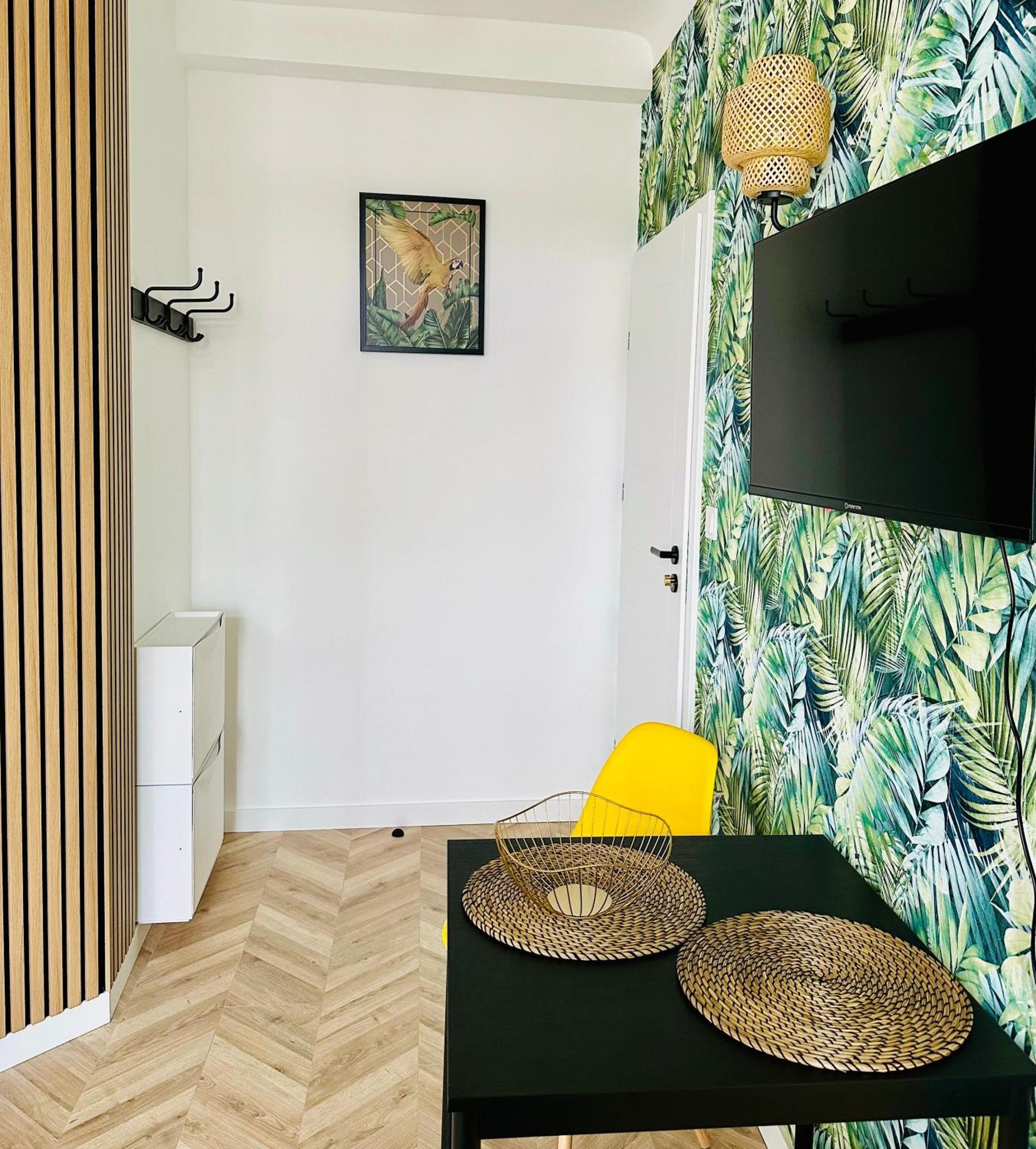 Olivia Apartments - Sloneczny Apartament W Centrum Warszawy, Plac Unii Lubelskiej, Lazienki Krolewskie, Pole Mokotowskie Warschau Buitenkant foto